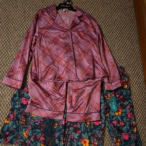 NWT 2 sets of Pioneer Woman PJ Size large